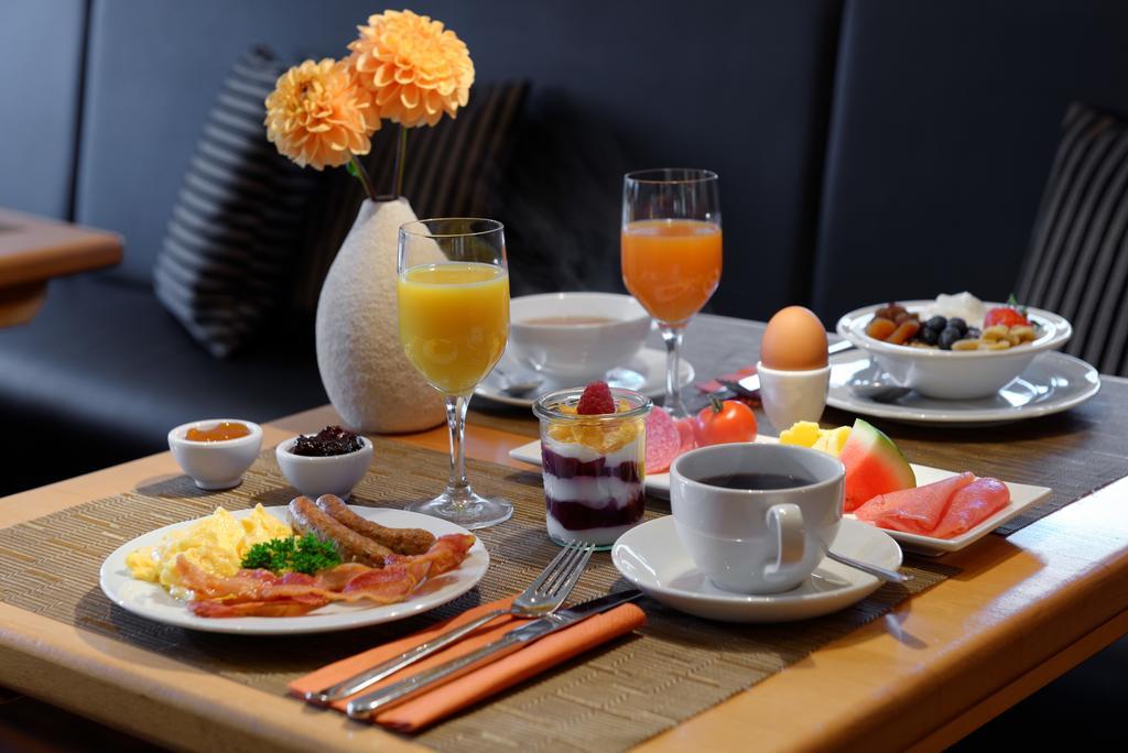 Trend Hotel Olsztyn Bagian luar foto